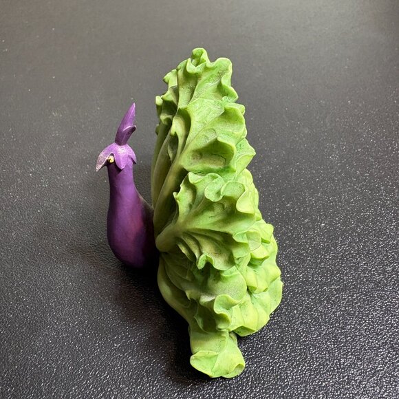 Home Grown by Enesco Resin Anthropomorphic Chinese Cabbage Peacock figurine - Picture 4 of 7